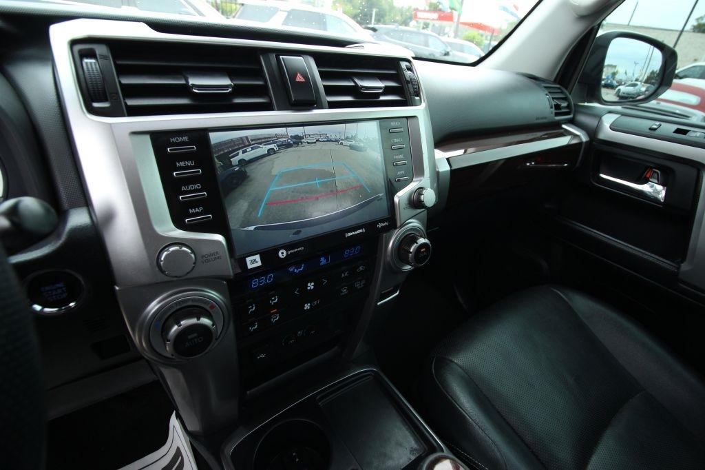 Toyota 4Runner SR5 2WD 2020