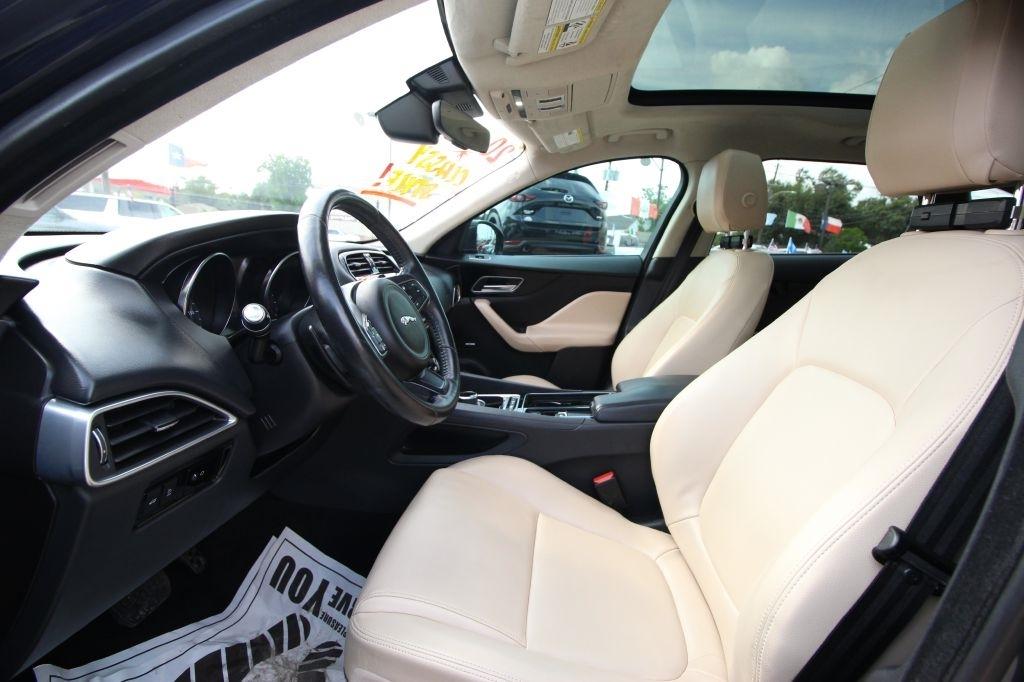 Jaguar F-Pace 25t Premium 2020