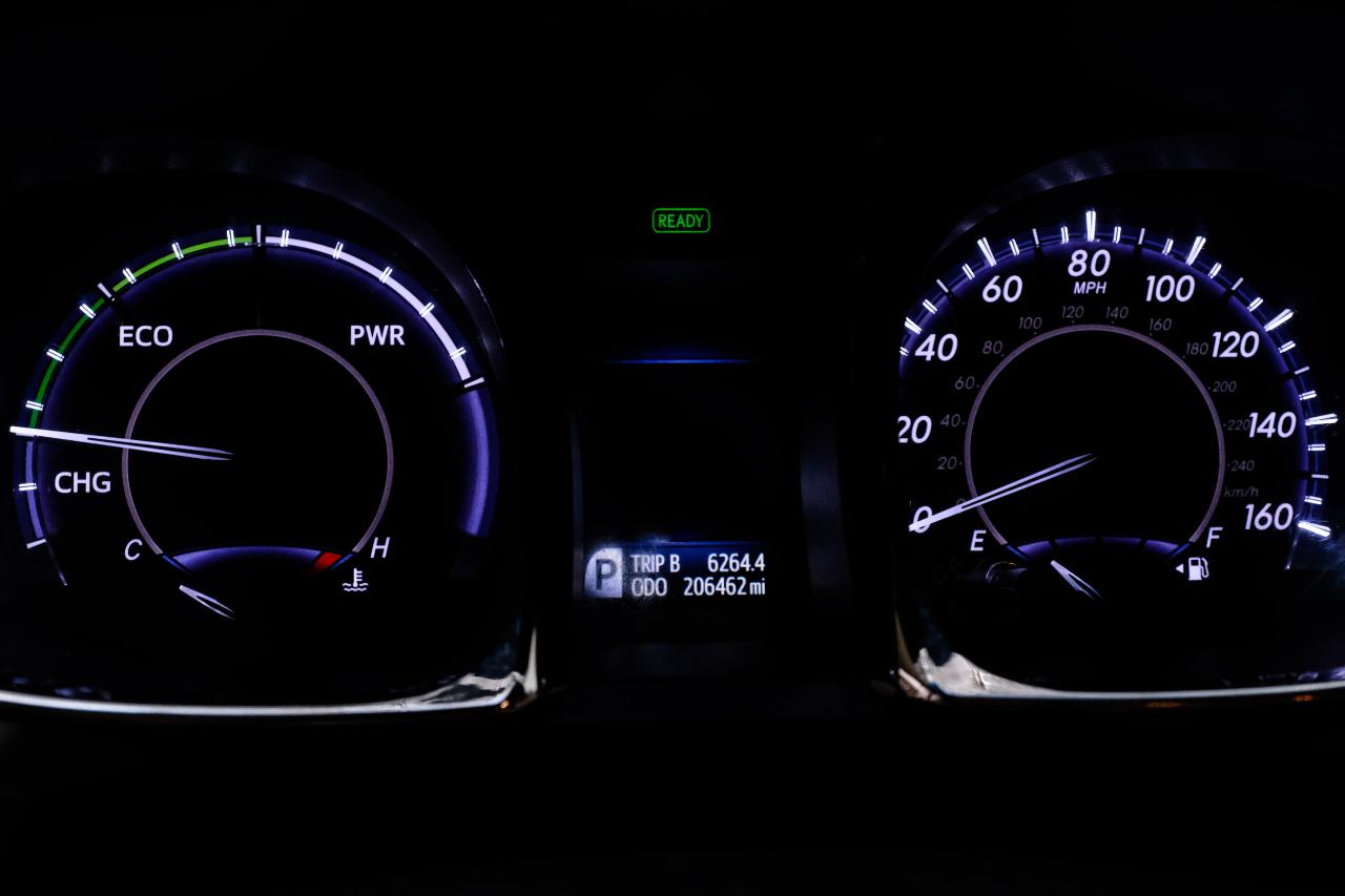 Toyota Avalon Hybrid 4dr Sdn XLE Touring (Natl) 2014