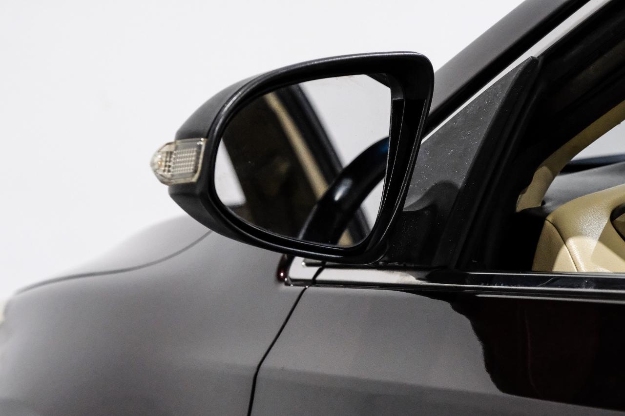 Toyota Avalon Hybrid 4dr Sdn XLE Touring (Natl) 2014