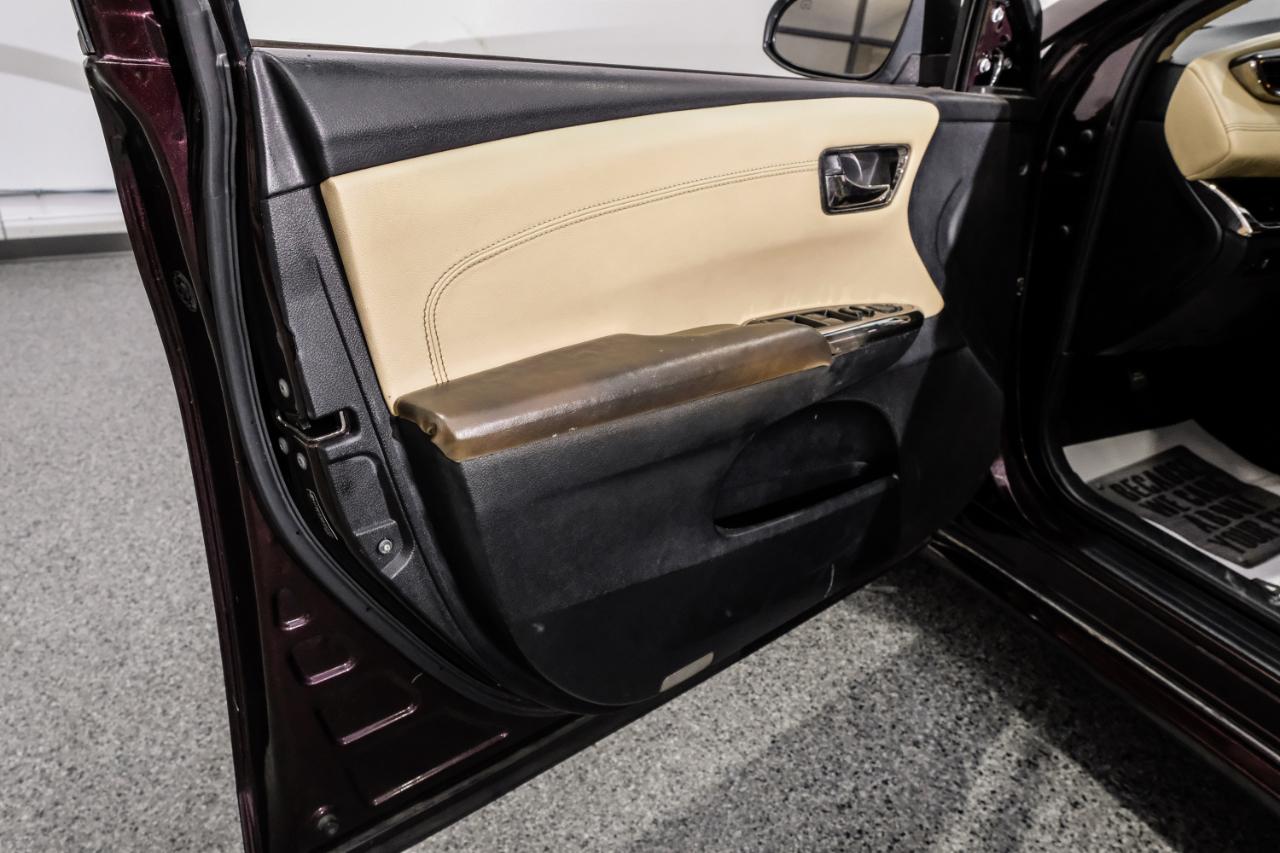 Toyota Avalon Hybrid 4dr Sdn XLE Touring (Natl) 2014