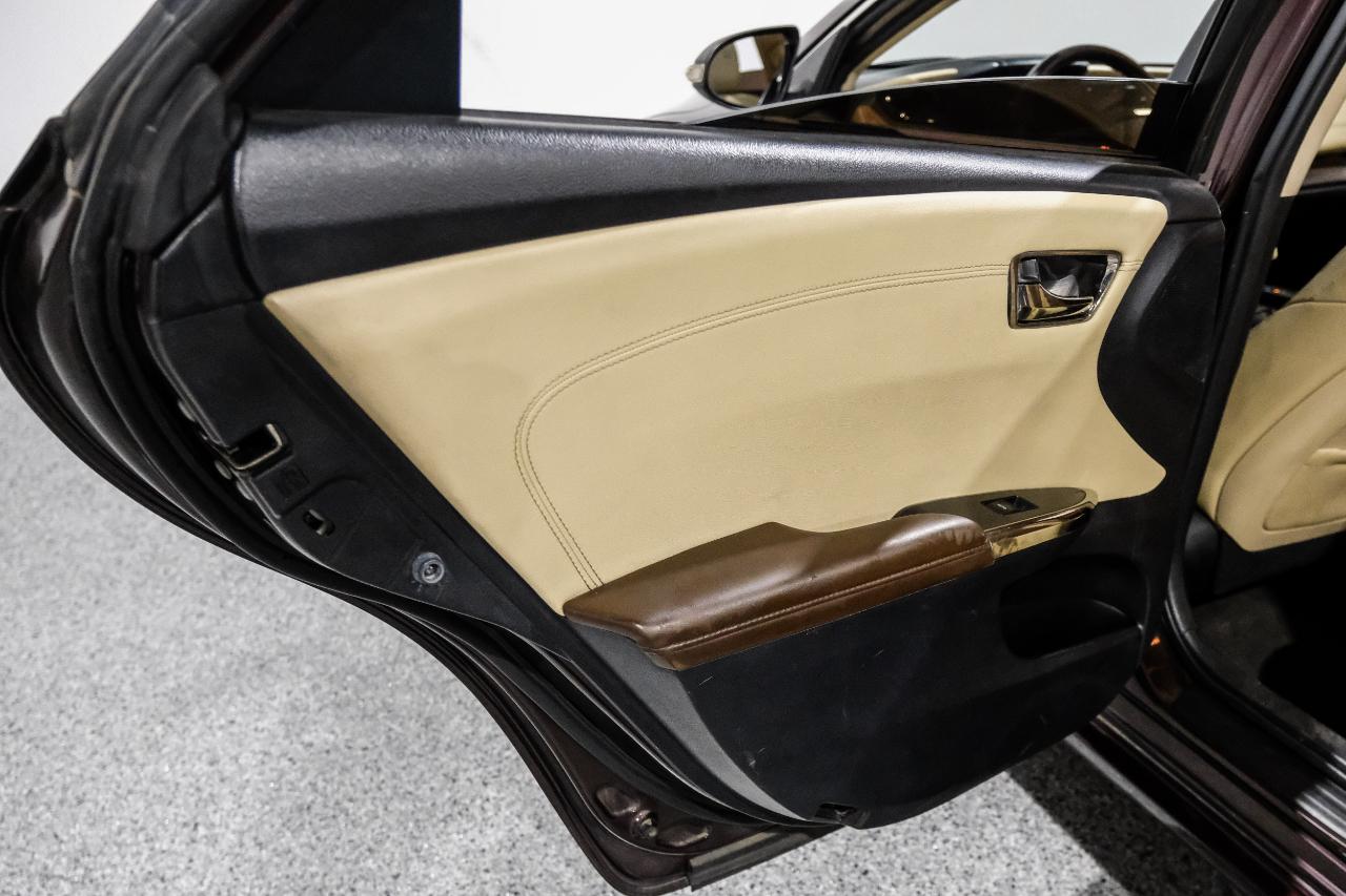 Toyota Avalon Hybrid 4dr Sdn XLE Touring (Natl) 2014