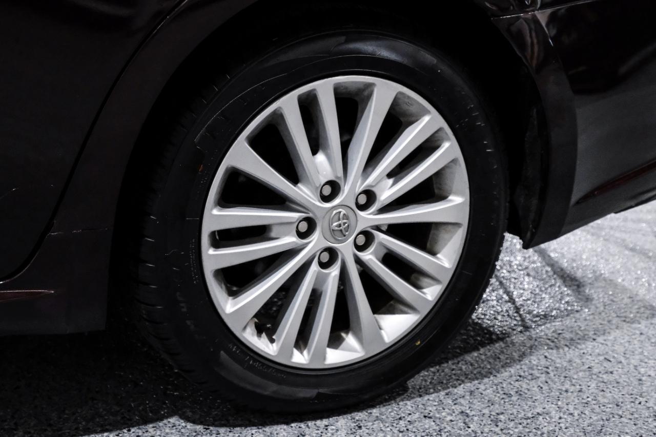 Toyota Avalon Hybrid 4dr Sdn XLE Touring (Natl) 2014