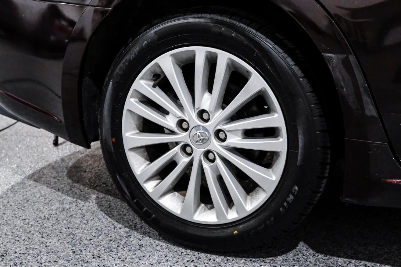 Toyota Avalon Hybrid 4dr Sdn XLE Touring (Natl) 2014