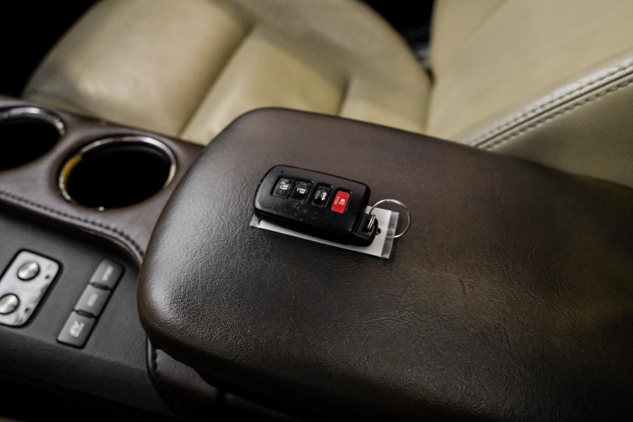 Toyota Avalon Hybrid 4dr Sdn XLE Touring (Natl) 2014