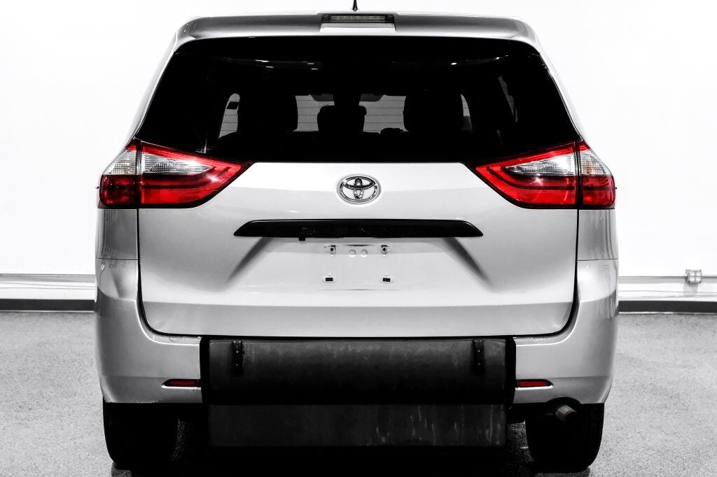 Toyota Sienna L FWD 7-Passenger (Natl) 2020