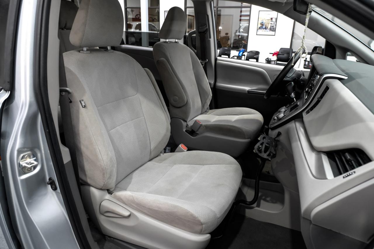 Toyota Sienna L FWD 7-Passenger (Natl) 2020