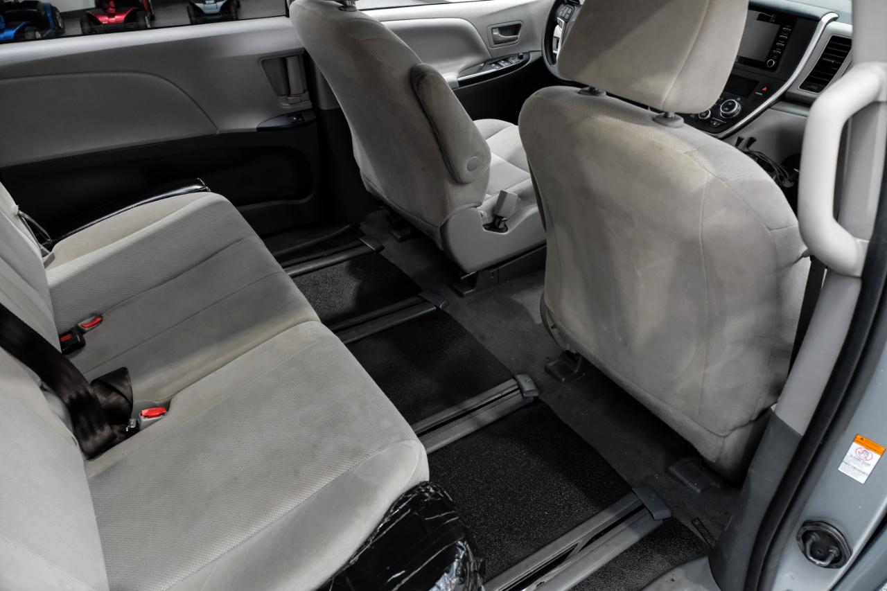 Toyota Sienna L FWD 7-Passenger (Natl) 2020