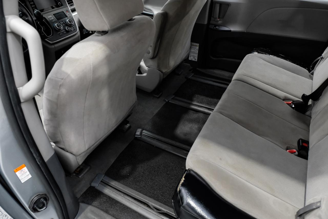 Toyota Sienna L FWD 7-Passenger (Natl) 2020