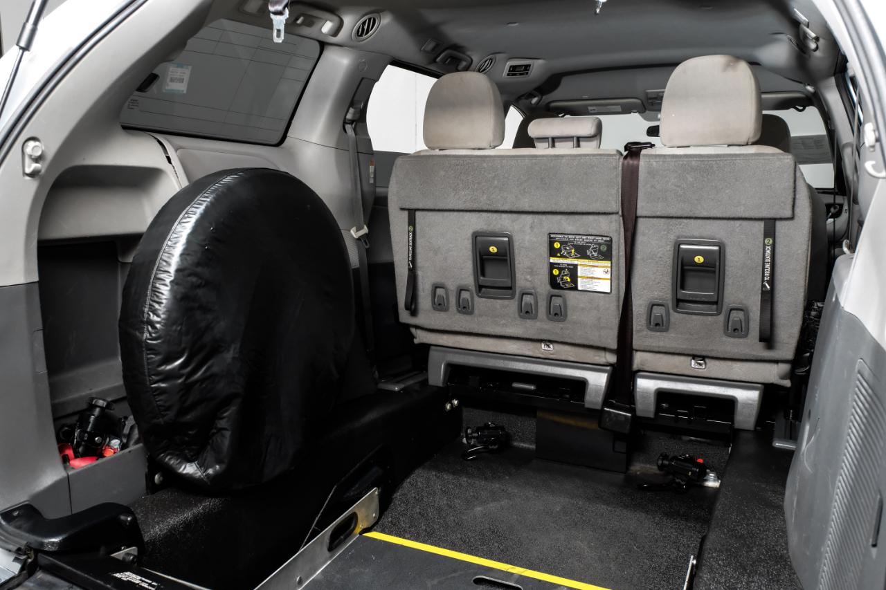 Toyota Sienna L FWD 7-Passenger (Natl) 2020