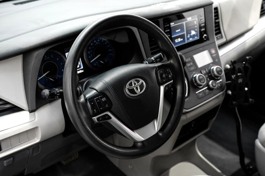 Toyota Sienna L FWD 7-Passenger (Natl) 2020