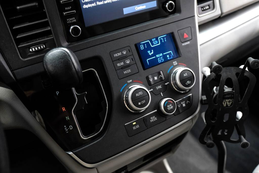 Toyota Sienna L FWD 7-Passenger (Natl) 2020