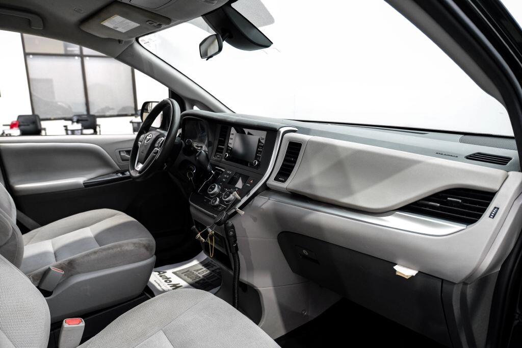 Toyota Sienna L FWD 7-Passenger (Natl) 2020