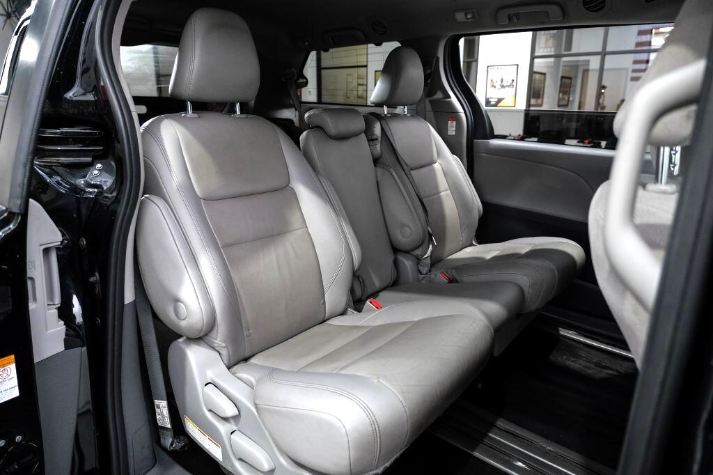 Toyota Sienna L FWD 7-Passenger (Natl) 2020