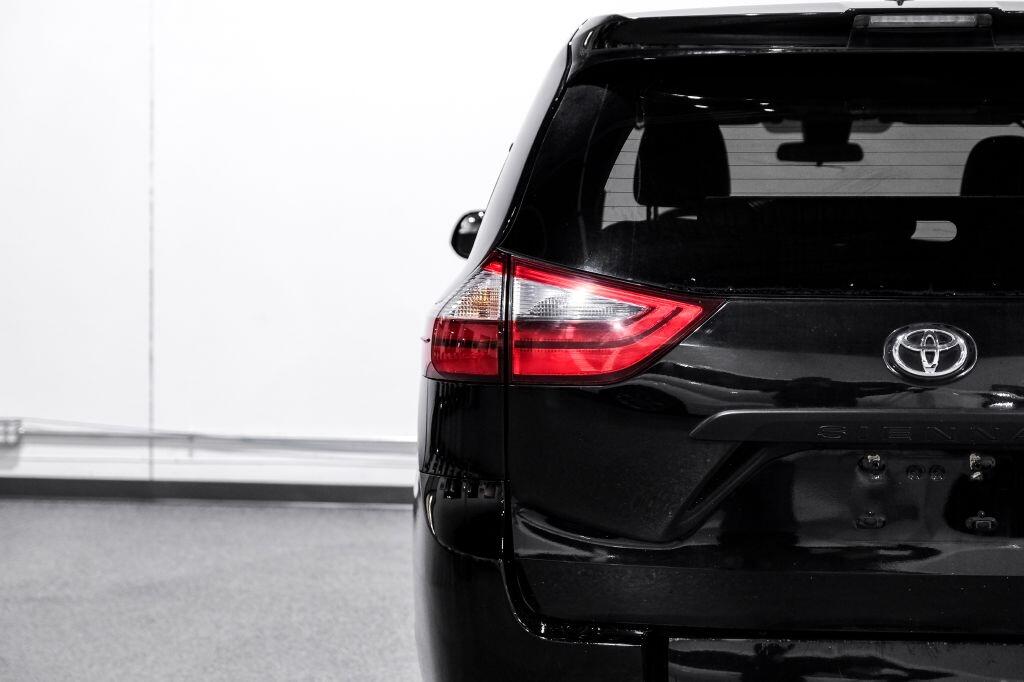 Toyota Sienna L FWD 7-Passenger (Natl) 2020