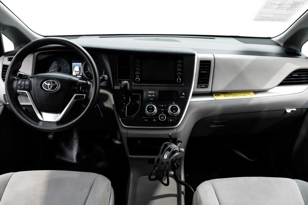 Toyota Sienna L FWD 7-Passenger (Natl) 2020