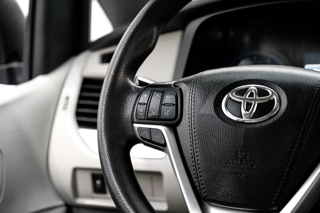 Toyota Sienna L FWD 7-Passenger (Natl) 2020