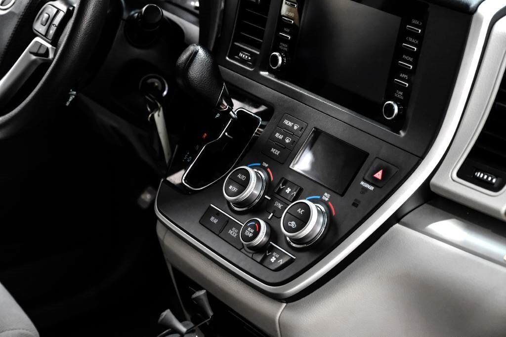 Toyota Sienna L FWD 7-Passenger (Natl) 2020