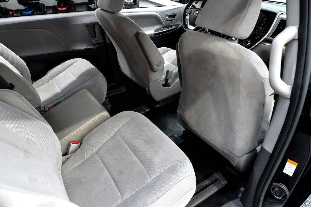 Toyota Sienna L FWD 7-Passenger (Natl) 2020