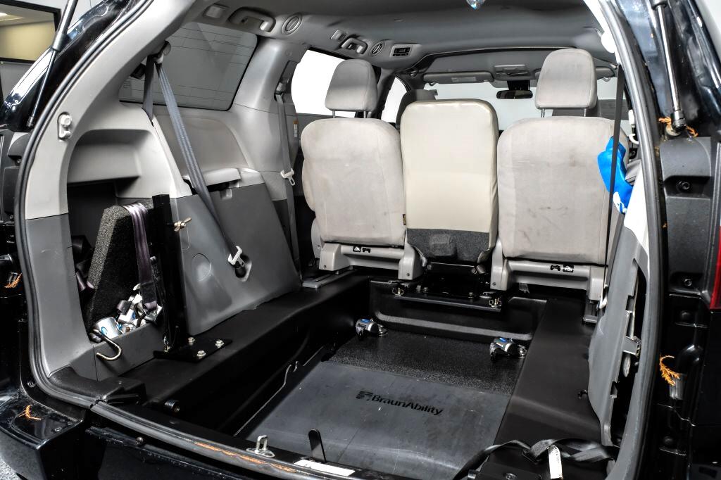 Toyota Sienna L FWD 7-Passenger (Natl) 2020