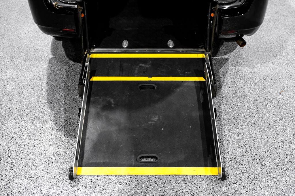 Toyota Sienna L FWD 7-Passenger (Natl) 2020