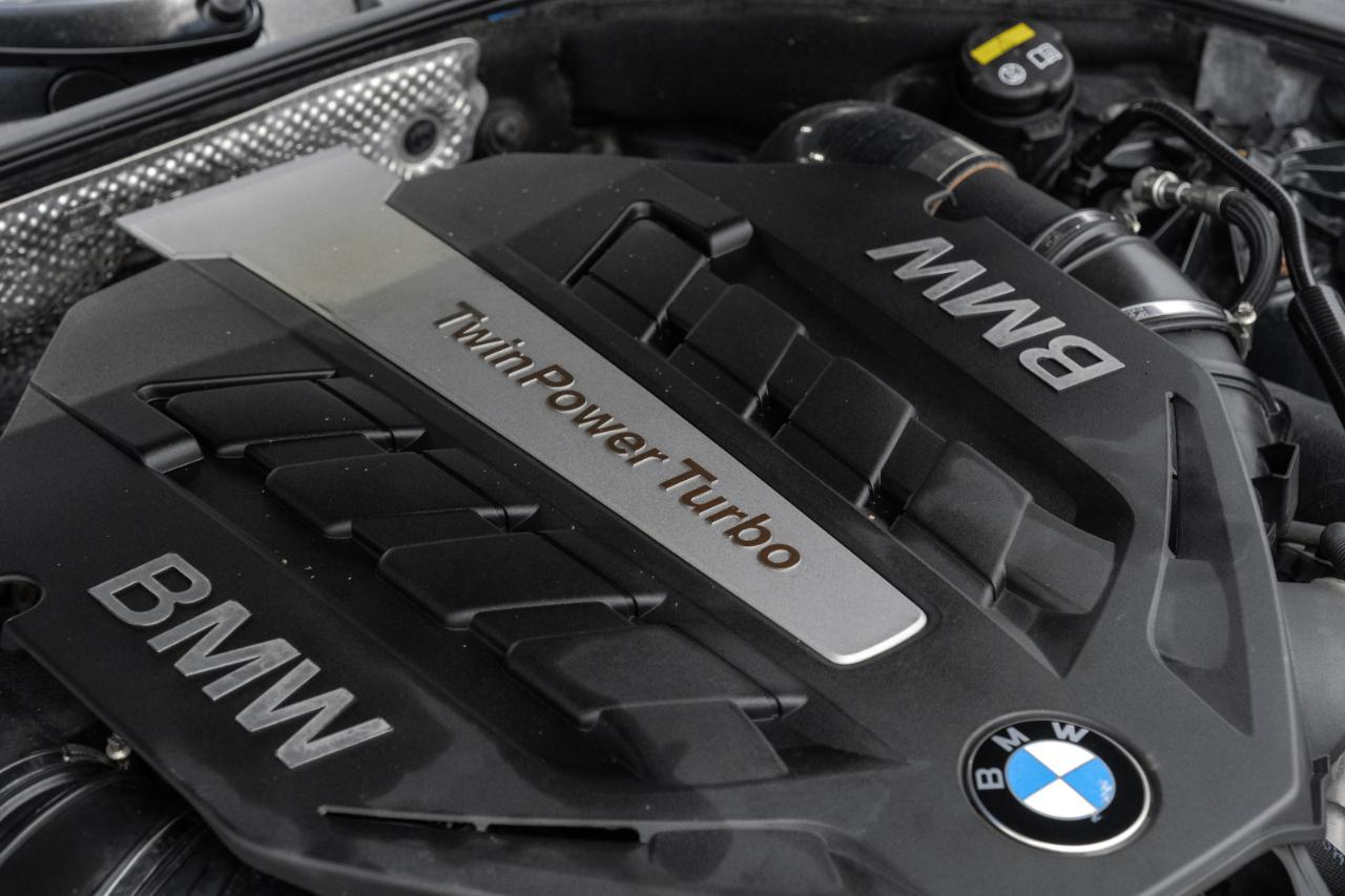 BMW 6 Series 2dr Cpe 650i xDrive AWD 2016