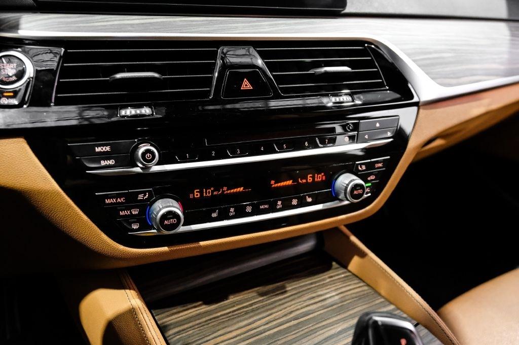 BMW 5 Series 540i Sedan 2017