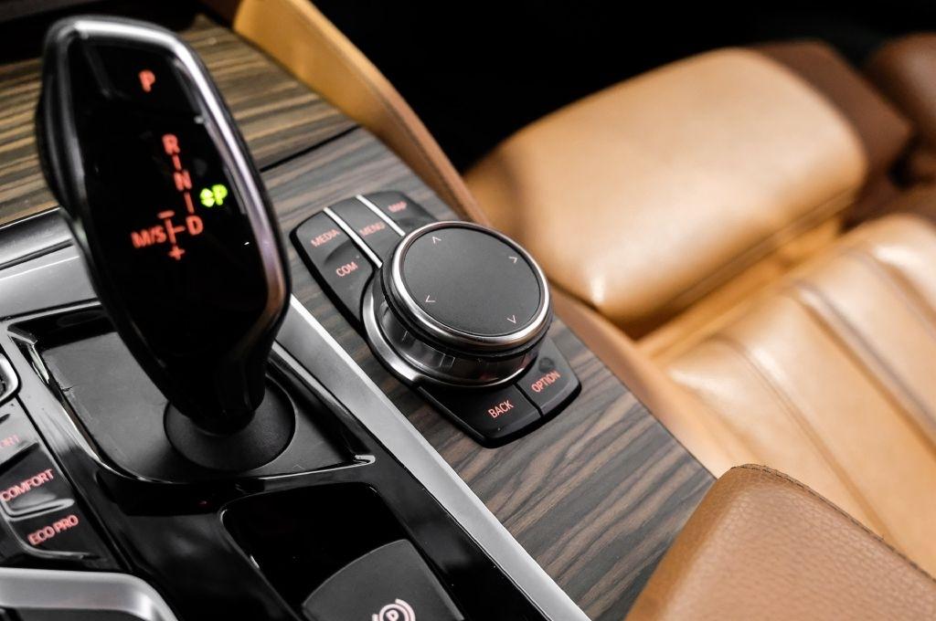 BMW 5 Series 540i Sedan 2017