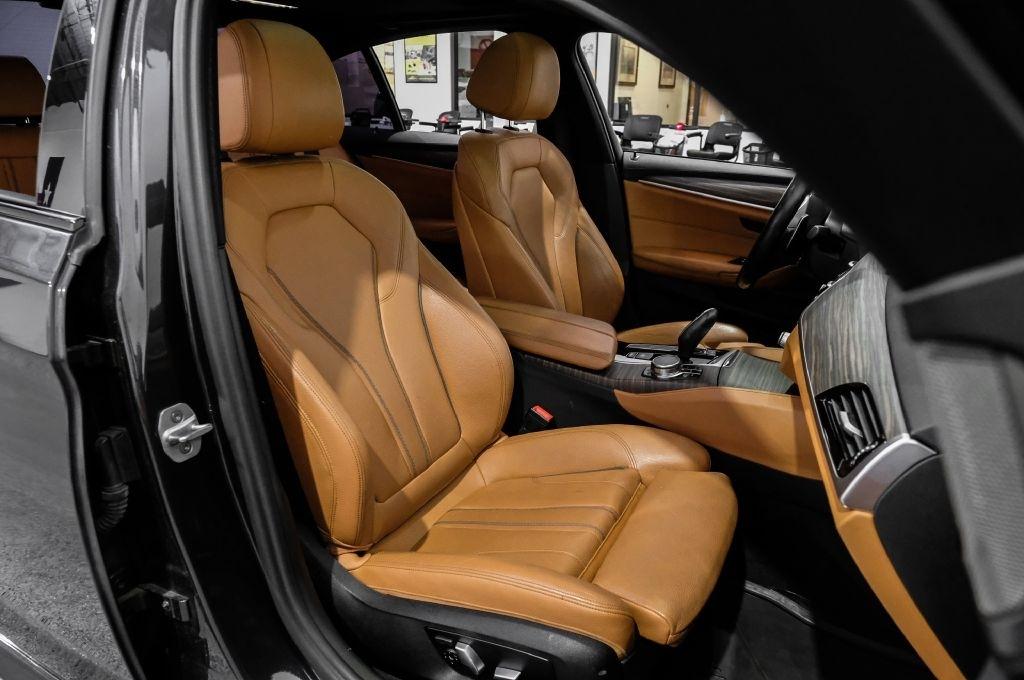 BMW 5 Series 540i Sedan 2017