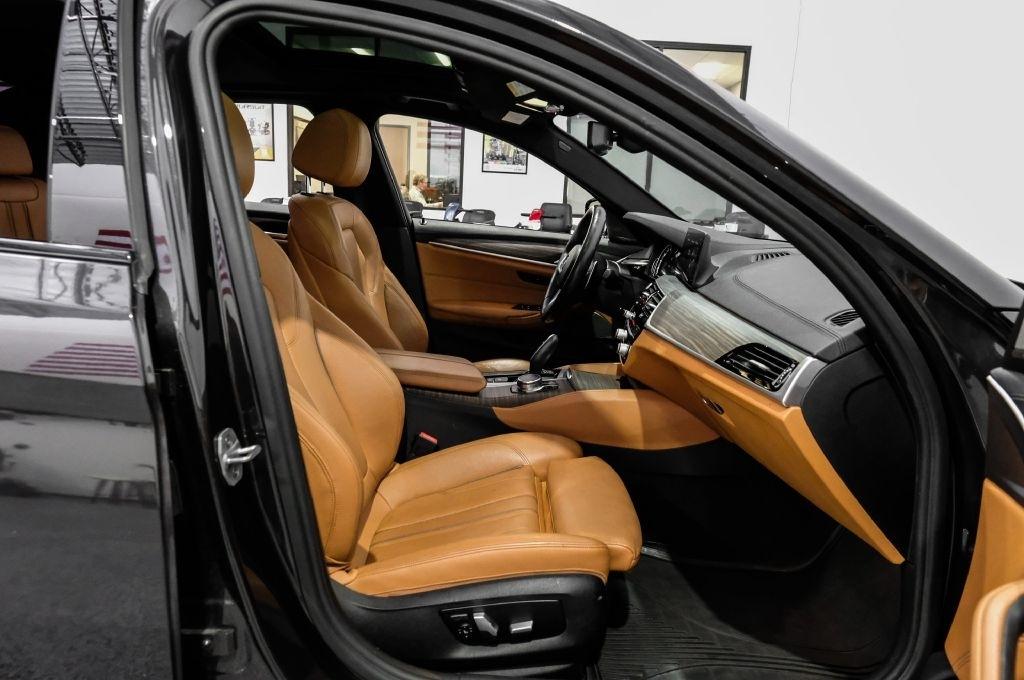 BMW 5 Series 540i Sedan 2017