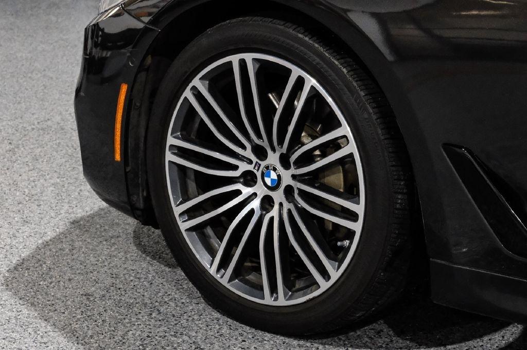 BMW 5 Series 540i Sedan 2017