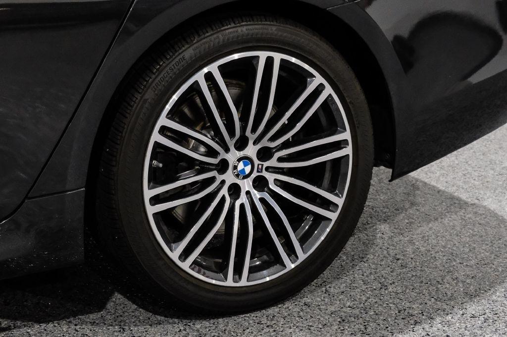 BMW 5 Series 540i Sedan 2017