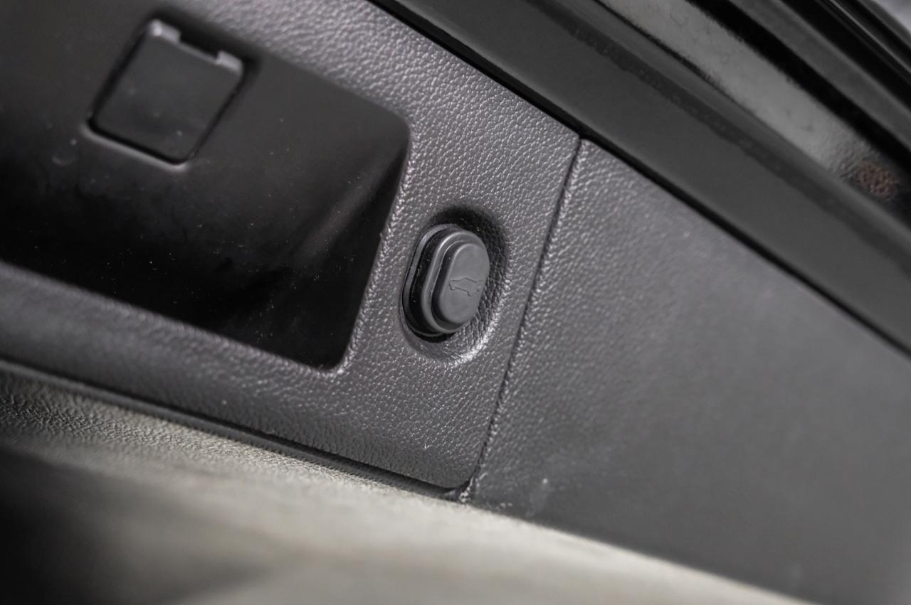 Chevrolet Suburban 2WD 4dr 1500 Premier 2018