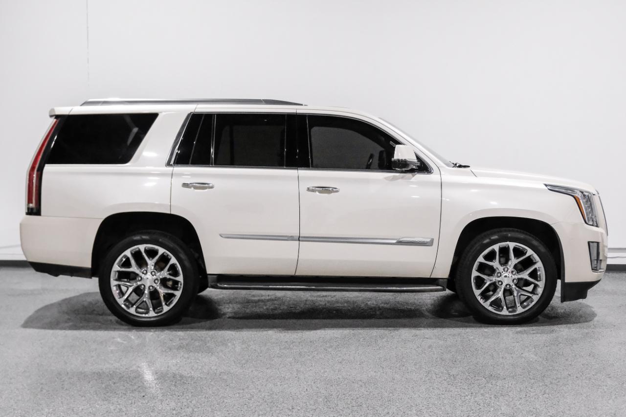 Cadillac Escalade 4WD 4dr Luxury 2015