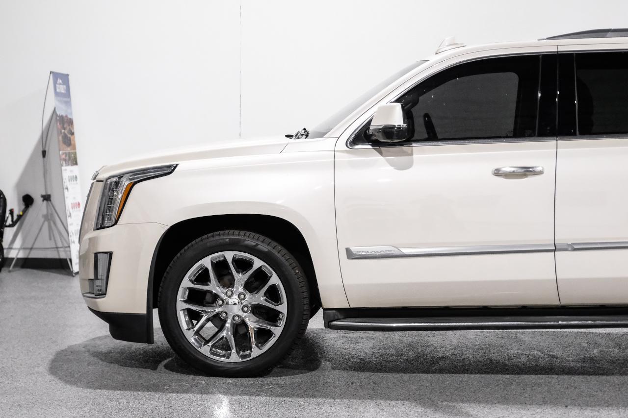 Cadillac Escalade 4WD 4dr Luxury 2015