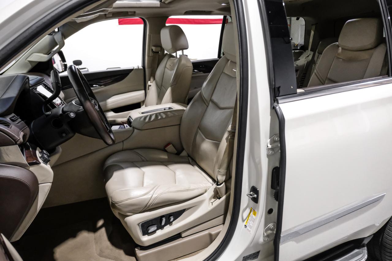 Cadillac Escalade 4WD 4dr Luxury 2015