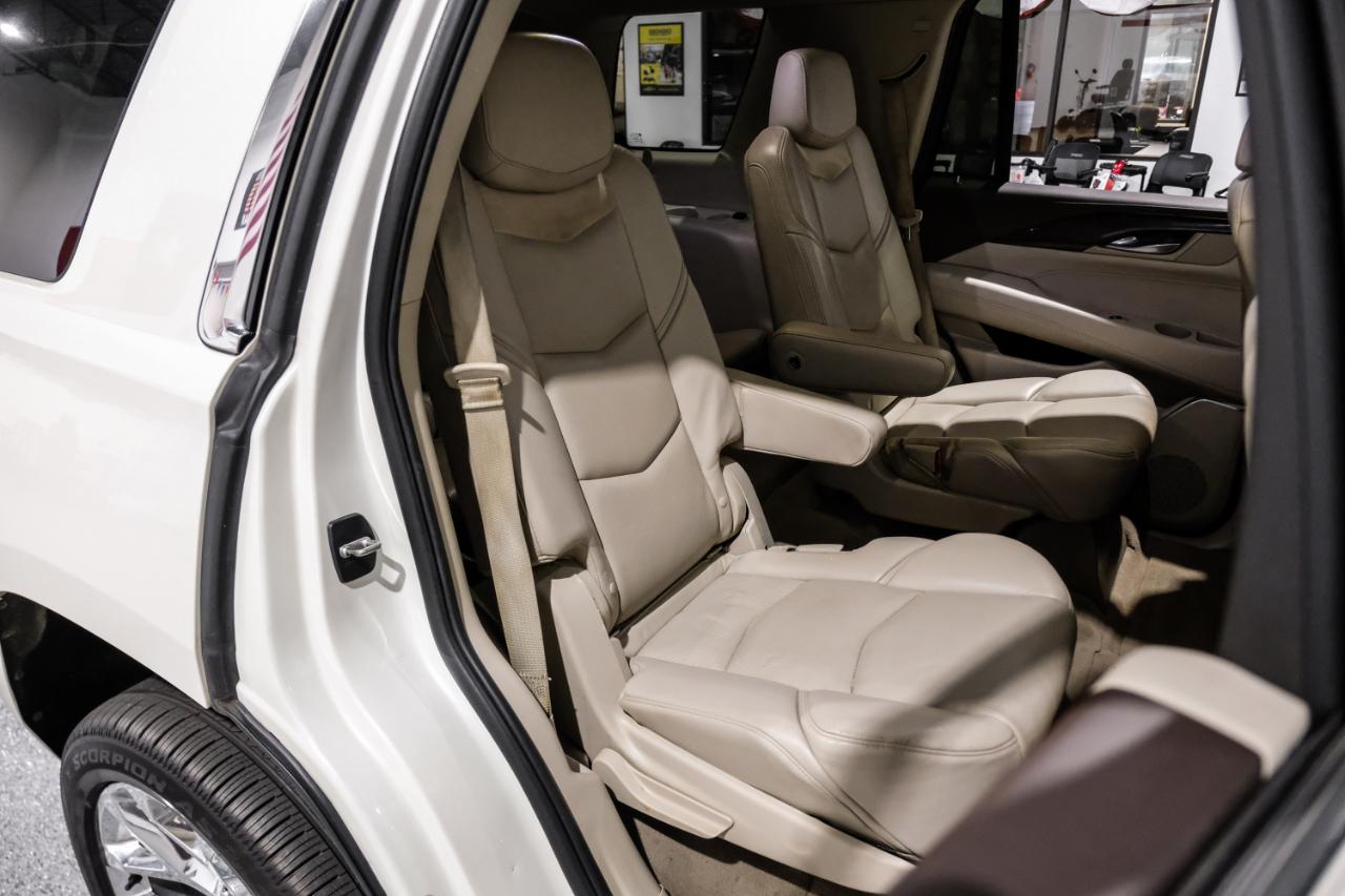 Cadillac Escalade 4WD 4dr Luxury 2015