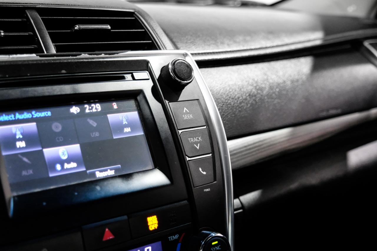 Toyota Camry Hybrid 4dr Sdn XLE (Natl) 2015