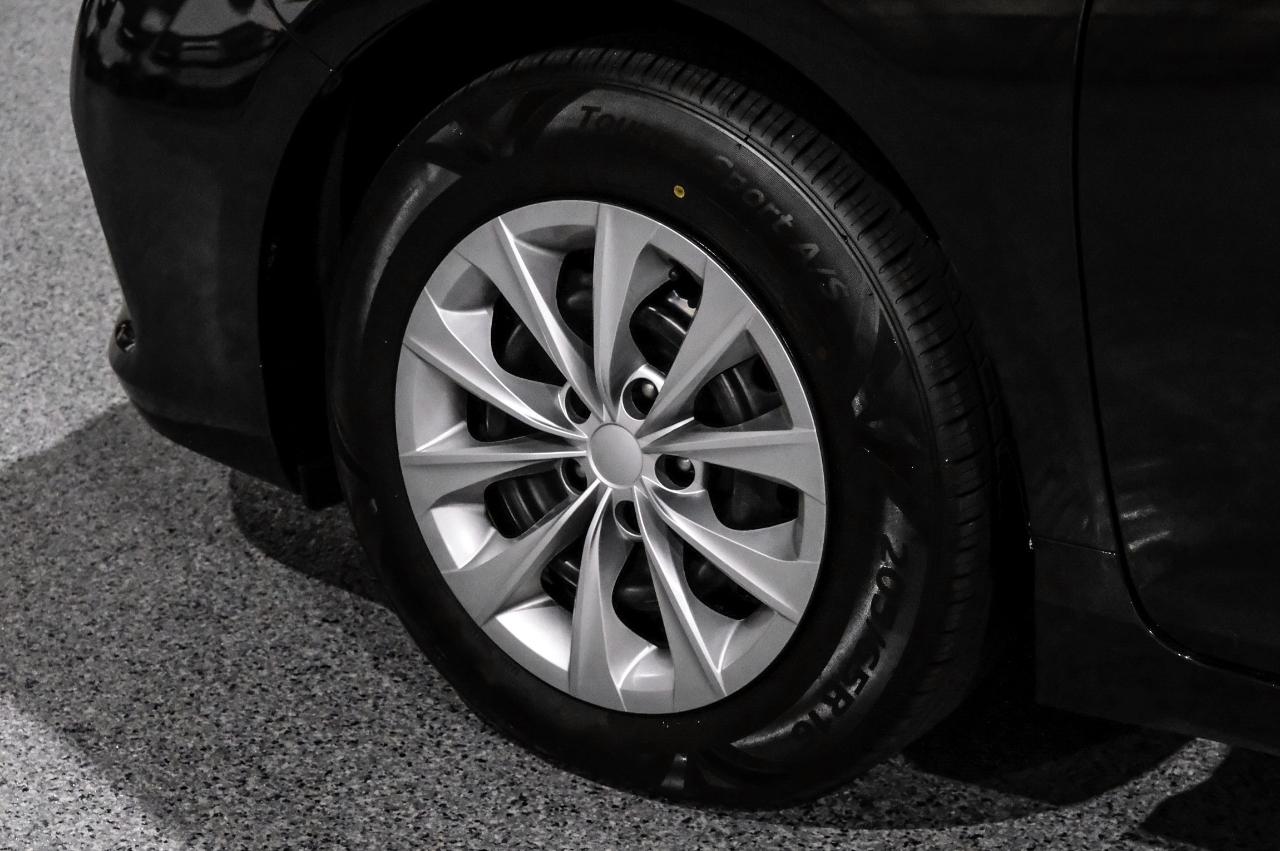 Toyota Camry Hybrid 4dr Sdn XLE (Natl) 2015