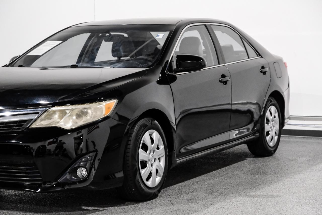 Toyota Camry Hybrid 2014.5 4dr Sdn SE Limited Edition (Natl) 2014