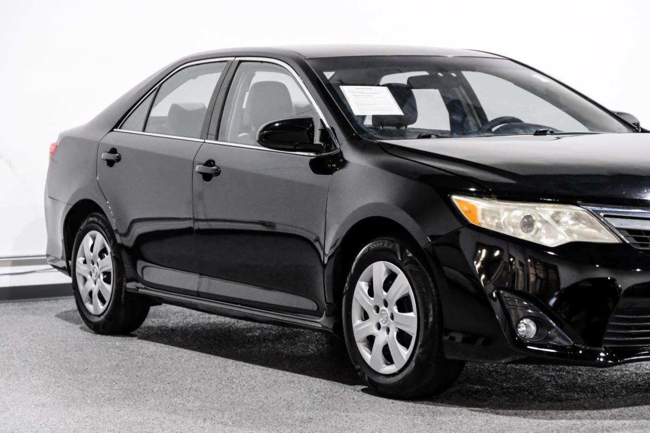 Toyota Camry Hybrid 2014.5 4dr Sdn SE Limited Edition (Natl) 2014