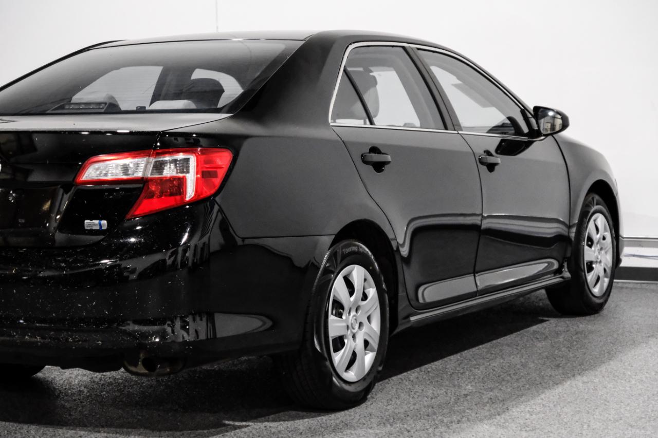 Toyota Camry Hybrid 2014.5 4dr Sdn SE Limited Edition (Natl) 2014