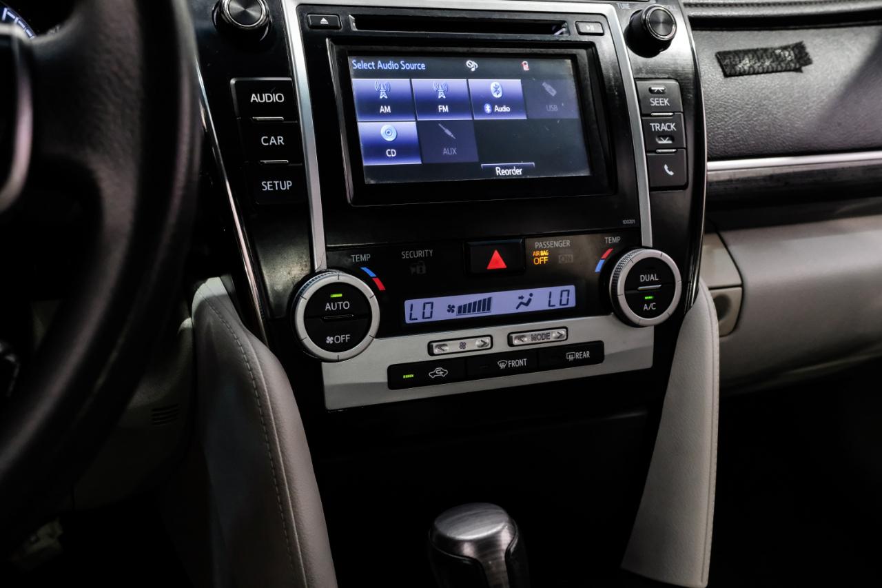 Toyota Camry Hybrid 2014.5 4dr Sdn SE Limited Edition (Natl) 2014