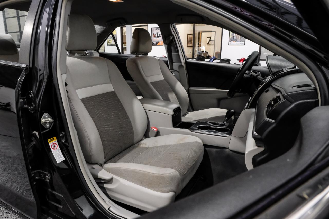 Toyota Camry Hybrid 2014.5 4dr Sdn SE Limited Edition (Natl) 2014