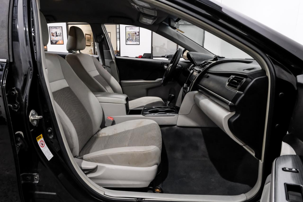 Toyota Camry Hybrid 2014.5 4dr Sdn SE Limited Edition (Natl) 2014