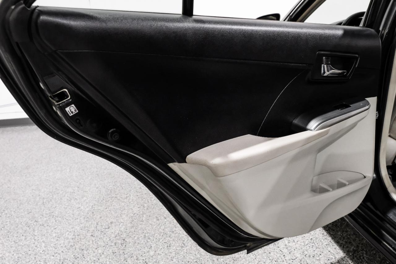 Toyota Camry Hybrid 2014.5 4dr Sdn SE Limited Edition (Natl) 2014