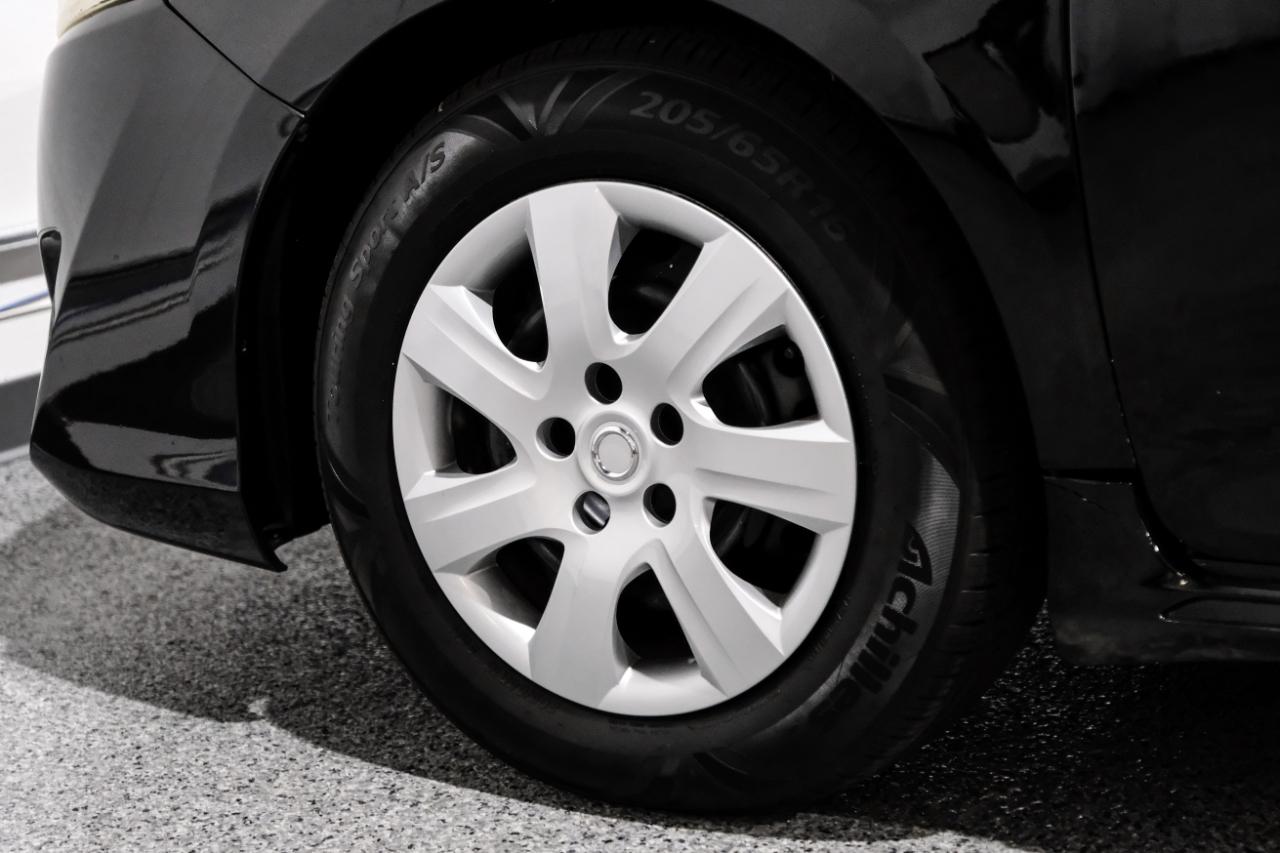 Toyota Camry Hybrid 2014.5 4dr Sdn SE Limited Edition (Natl) 2014