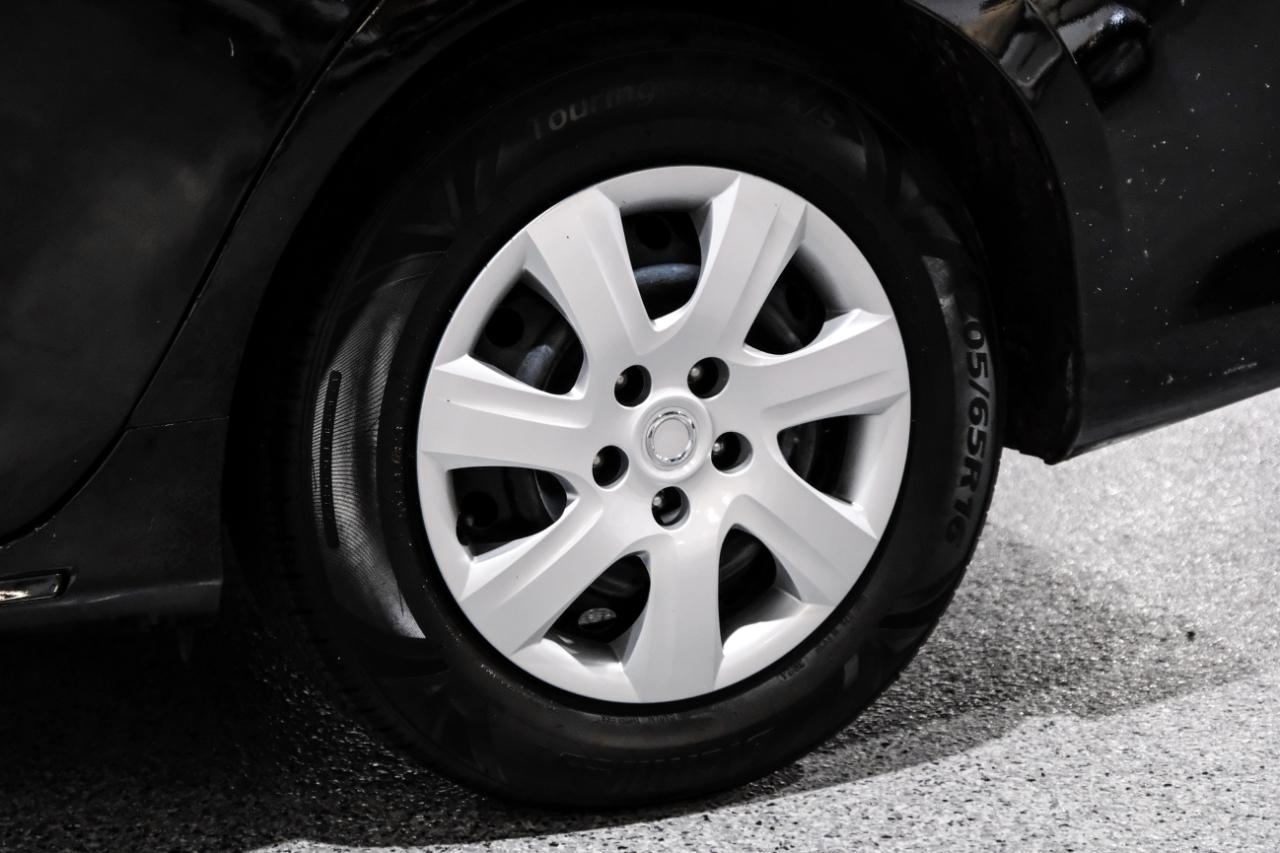 Toyota Camry Hybrid 2014.5 4dr Sdn SE Limited Edition (Natl) 2014