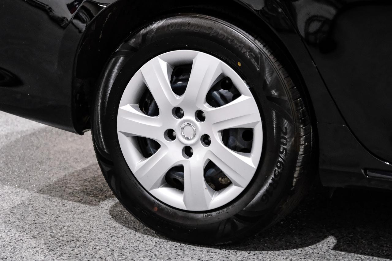 Toyota Camry Hybrid 2014.5 4dr Sdn SE Limited Edition (Natl) 2014