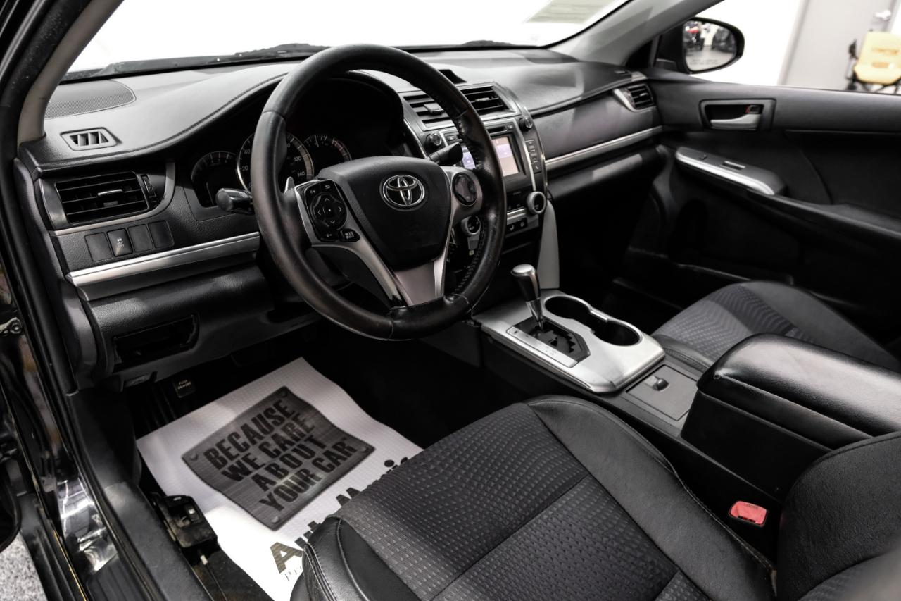 Toyota Camry 2014.5 4dr Sdn I4 Auto SE Sport (Natl) 2014